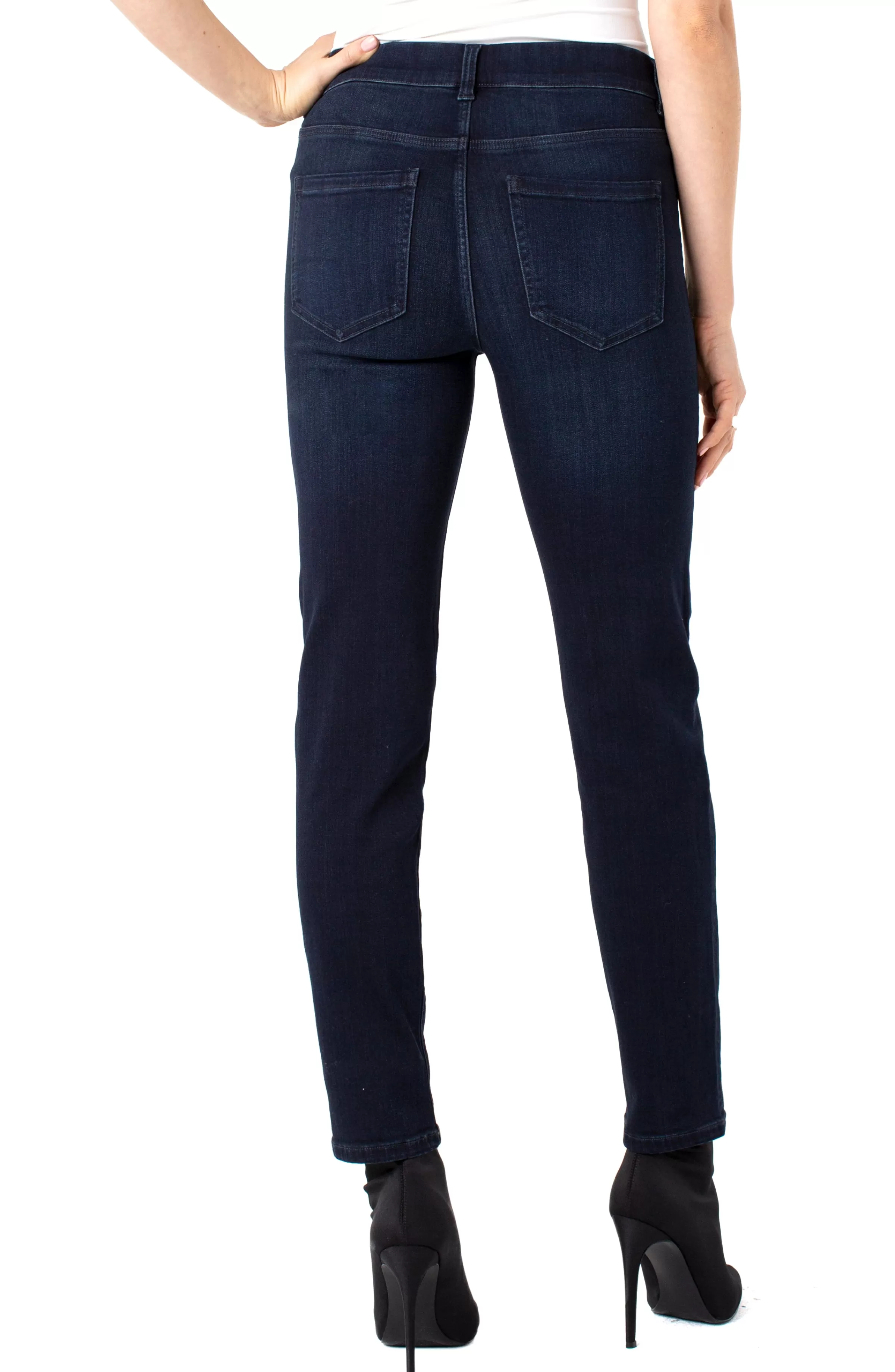 THE GIA GLIDER® SLIM HIGH PERFORMANCE DENIM ECO*Liverpool Los Angeles Store